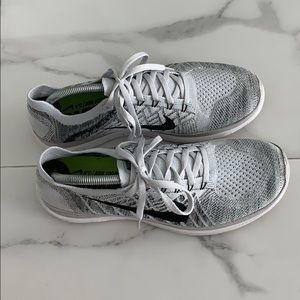 Nike Free Flyknit